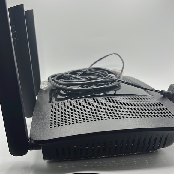 Linksys Router EA 7300 - Picture 3 of 5